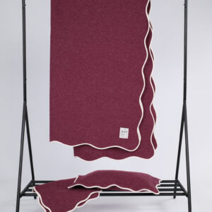 Wool Bedspread Cherry by Matí