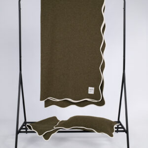 Wool Bedspread Olive Green by Matí<br/>