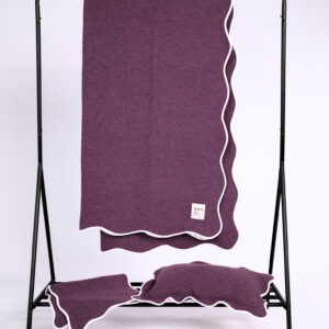 Wool Bedspread Violet by Matí