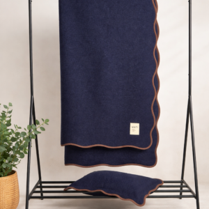 Wool Bedspread Navy by Matí