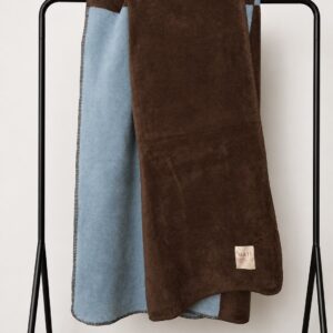 Cotton blend throw Mova by Matí – blue/brown